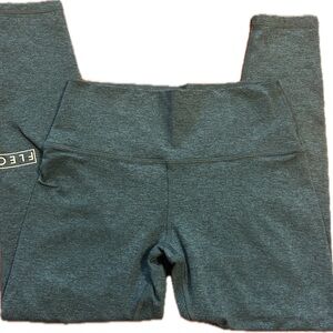 Fleo woman's size Large El Toro Bounce 25'